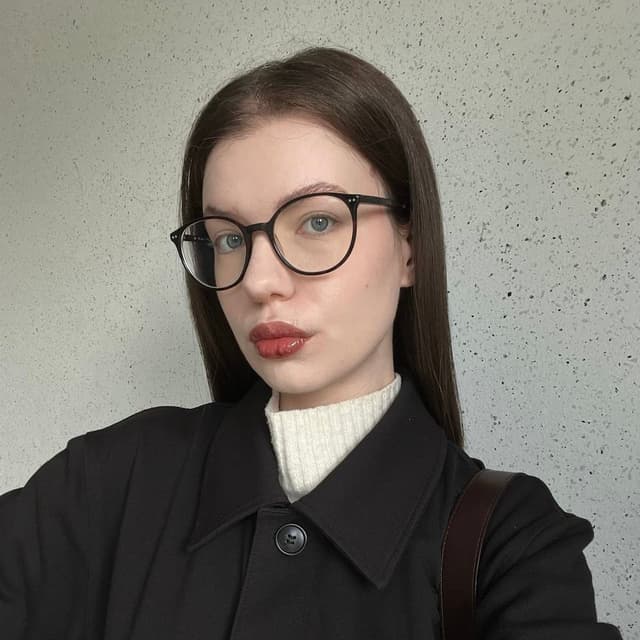 Luchakova Yelyzaveta